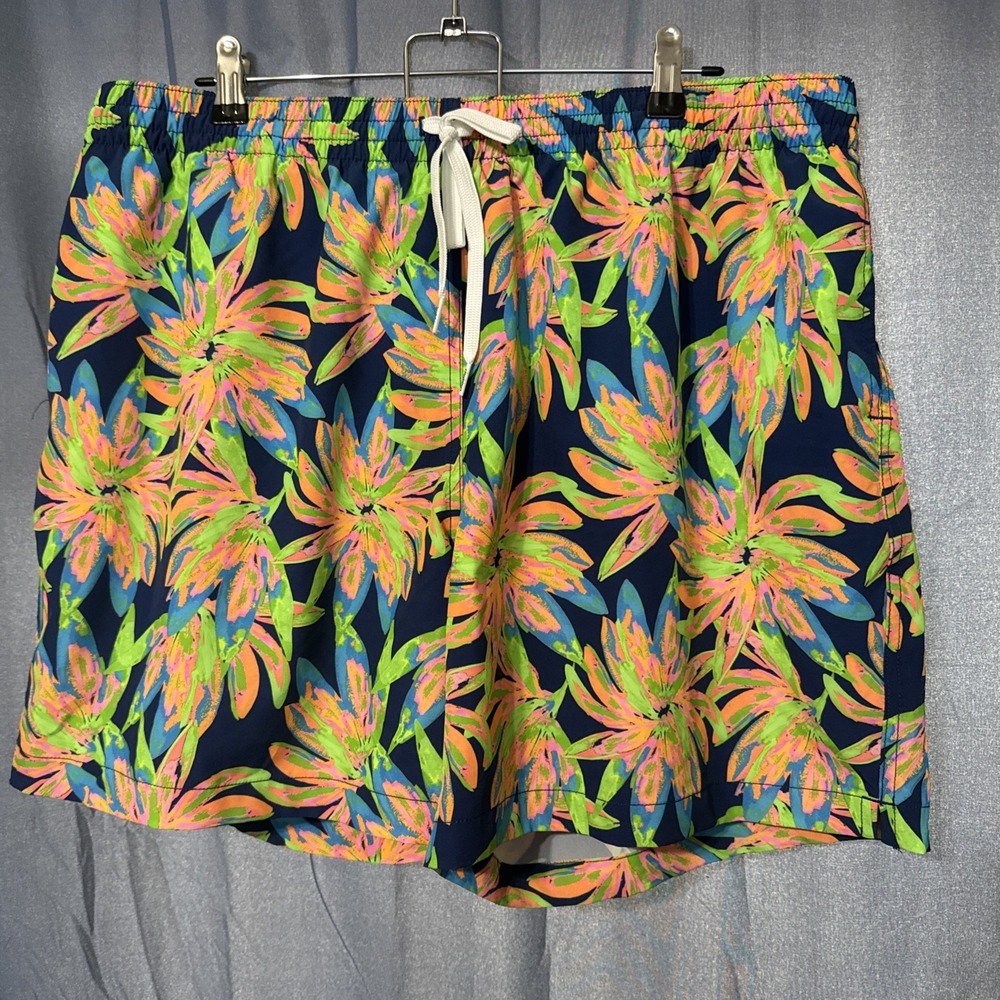 Chubbies Swim Trunks Lot x2 The Fowl Ocean Flowers Men's Size XXL